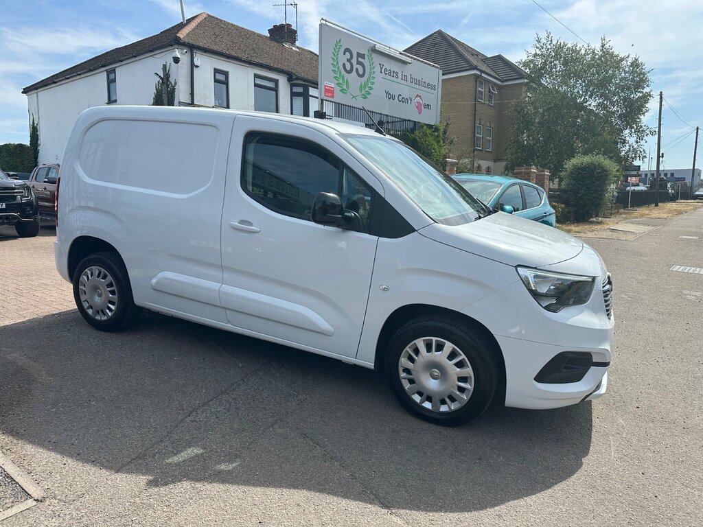 Vauxhall Combo 1.5 Turbo D 2300 Pro Panel Van L White #2