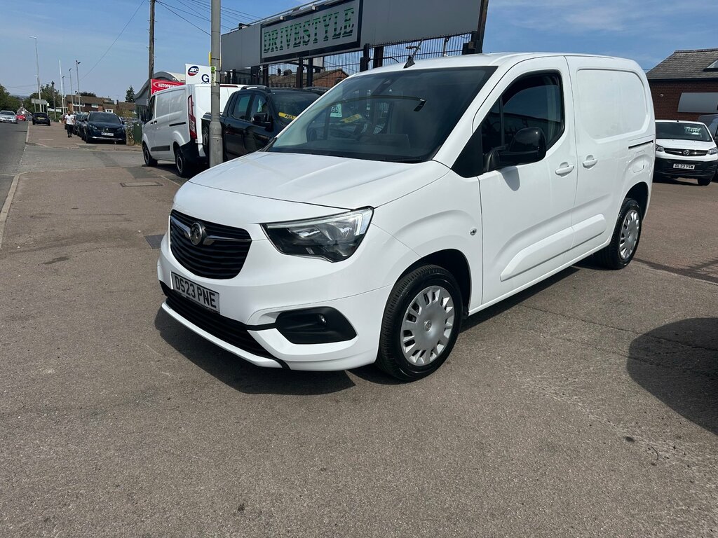 Vauxhall Combo 1.5 Turbo D 2300 Pro Panel Van L White #3