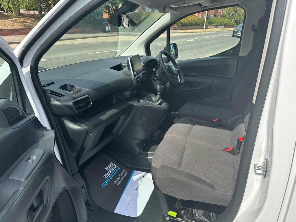 Vauxhall Combo Vauxhall Combo 1.5 Turbo D 2300 Pro L1 H1 Euro 6 Grey #12