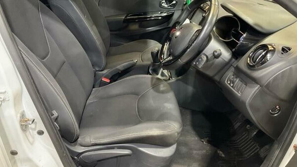 Renault Clio 0.9 Tce 90 Eco Dynamique Medianav Energy Black #11