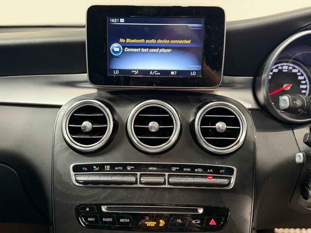 Mercedes-Benz GLC Class 250D 4Matic Amg Line 9G-tronic White #25