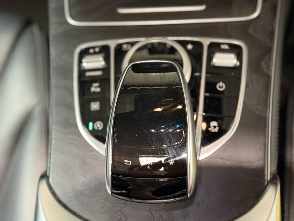 Mercedes-Benz GLC Class 250D 4Matic Amg Line 9G-tronic White #16