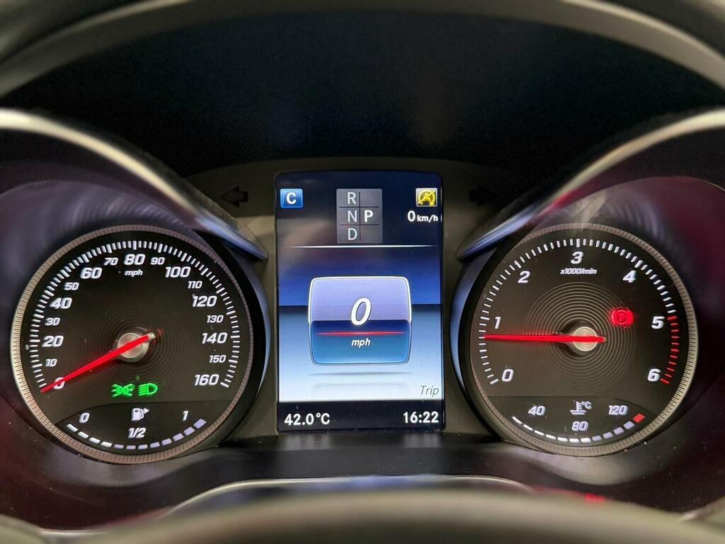 Mercedes-Benz GLC Class 250D 4Matic Amg Line 9G-tronic White #27