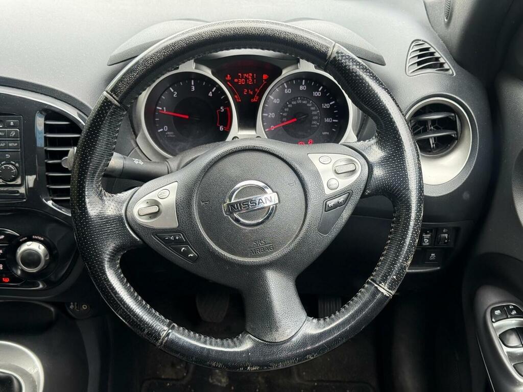 Nissan Juke Acenta Premium Dci 5-Door Red #22