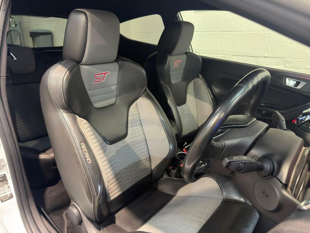 Ford Fiesta 1.25 Zetec Euro 5 Silver #21