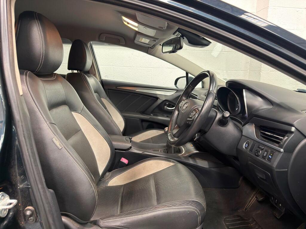 Toyota Avensis 2.0 D-4d Excel Euro 6 Ss Grey #10