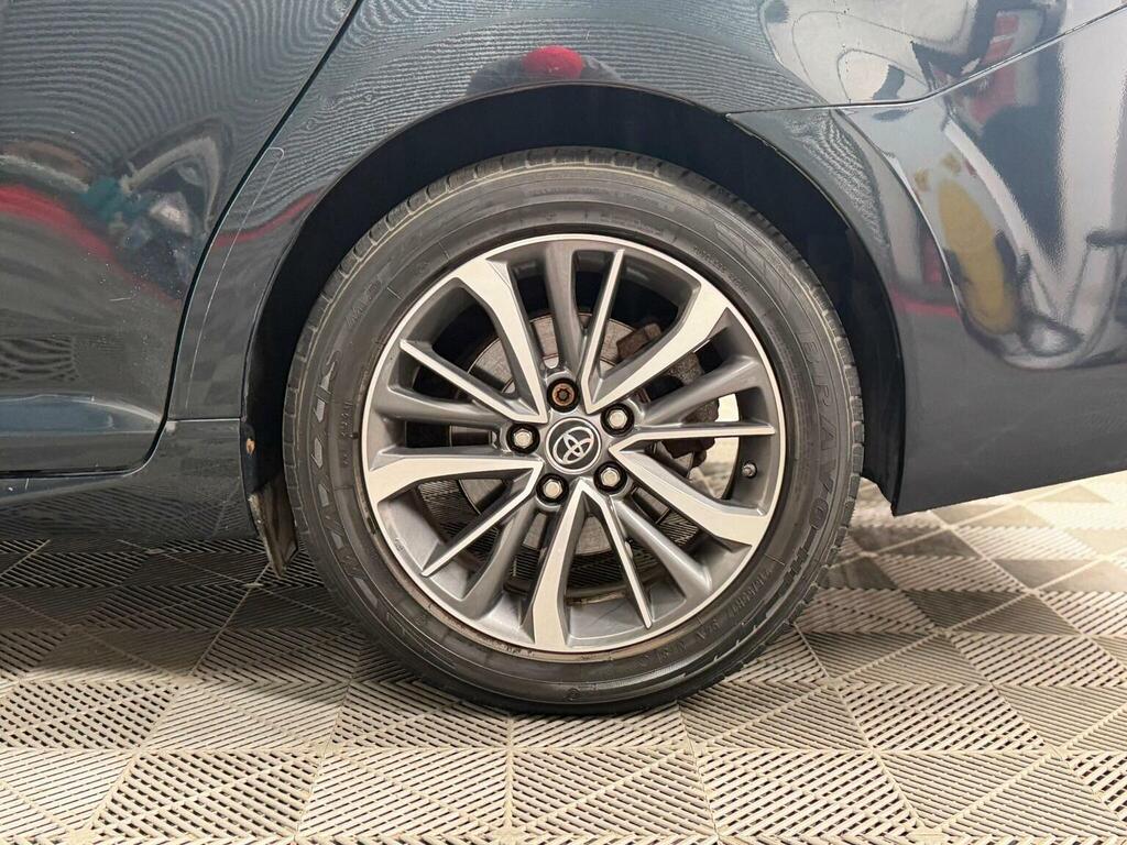 Toyota Avensis 2.0 D-4d Excel Euro 6 Ss Grey #17