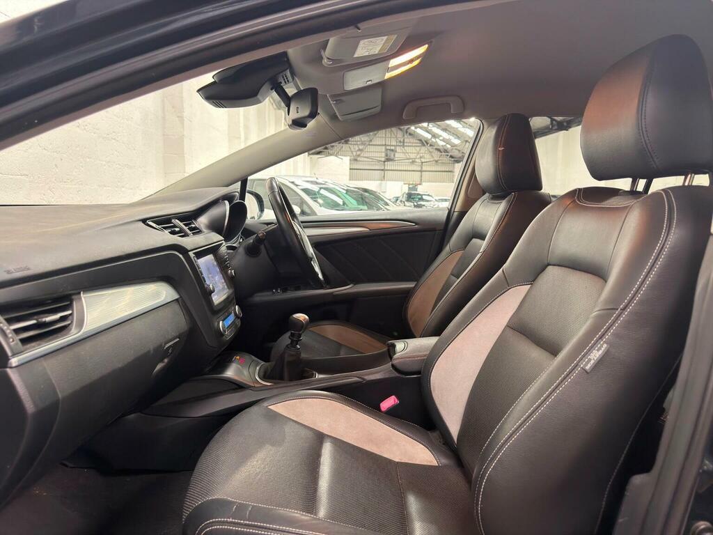 Toyota Avensis 2.0 D-4d Excel Euro 6 Ss Grey #20