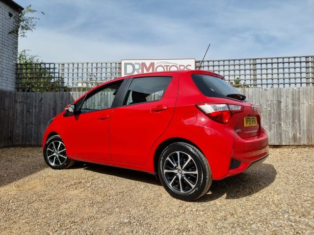 Toyota Yaris 1.5 Vvt-i Icon Tech Hatchback Eu Red #4