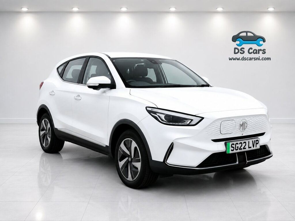 MG ZS Se Ev White