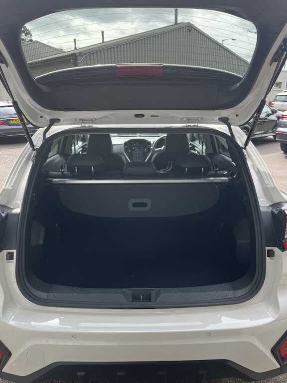 Subaru Crosstrek Hb 2.0I E-boxer Trng Ltrnc Awd White #3