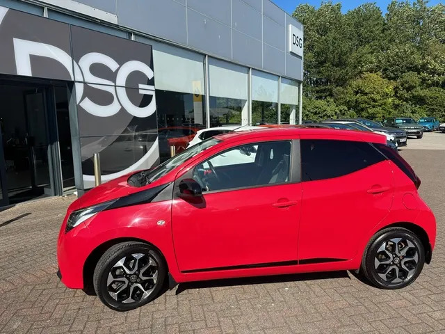 Toyota Aygo 1.0 Vvt-i X-trend Red