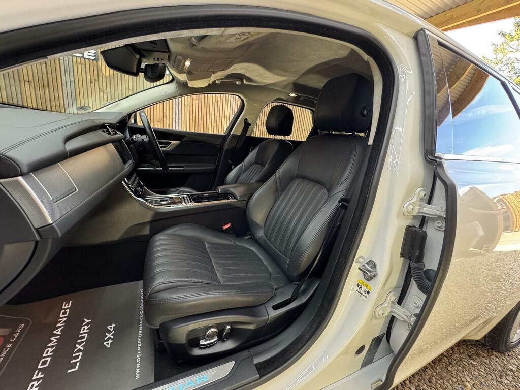 Jaguar XF 2.0D 240 R-sport Saloon Blue #26