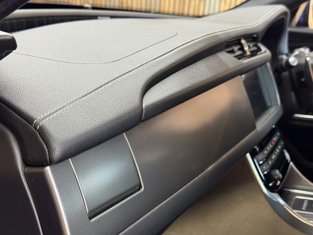 Jaguar XF 3.0D V6 Portfolio Euro 6 Ss Blue #32