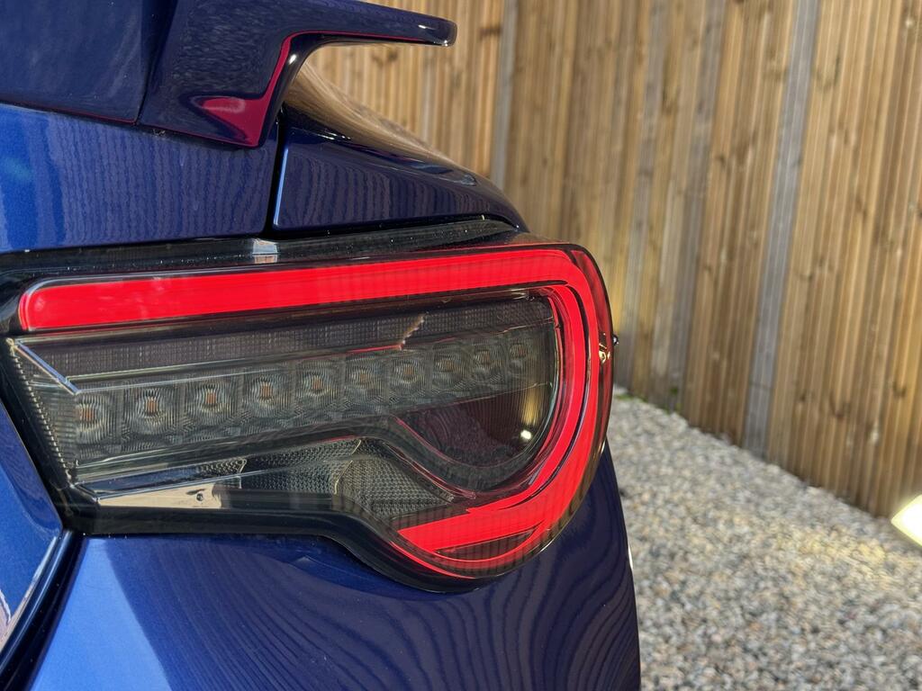 Toyota GT86 2.0 Boxer D-4s Aero Euro 6 Red #9