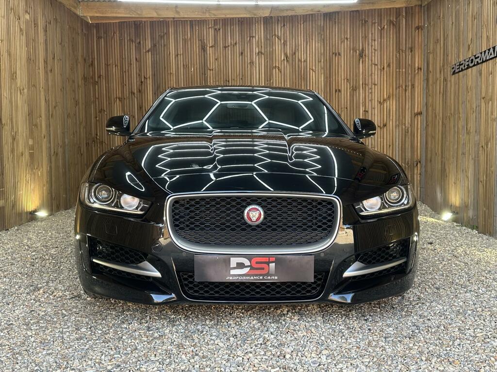 Jaguar XE R-sport Black #2