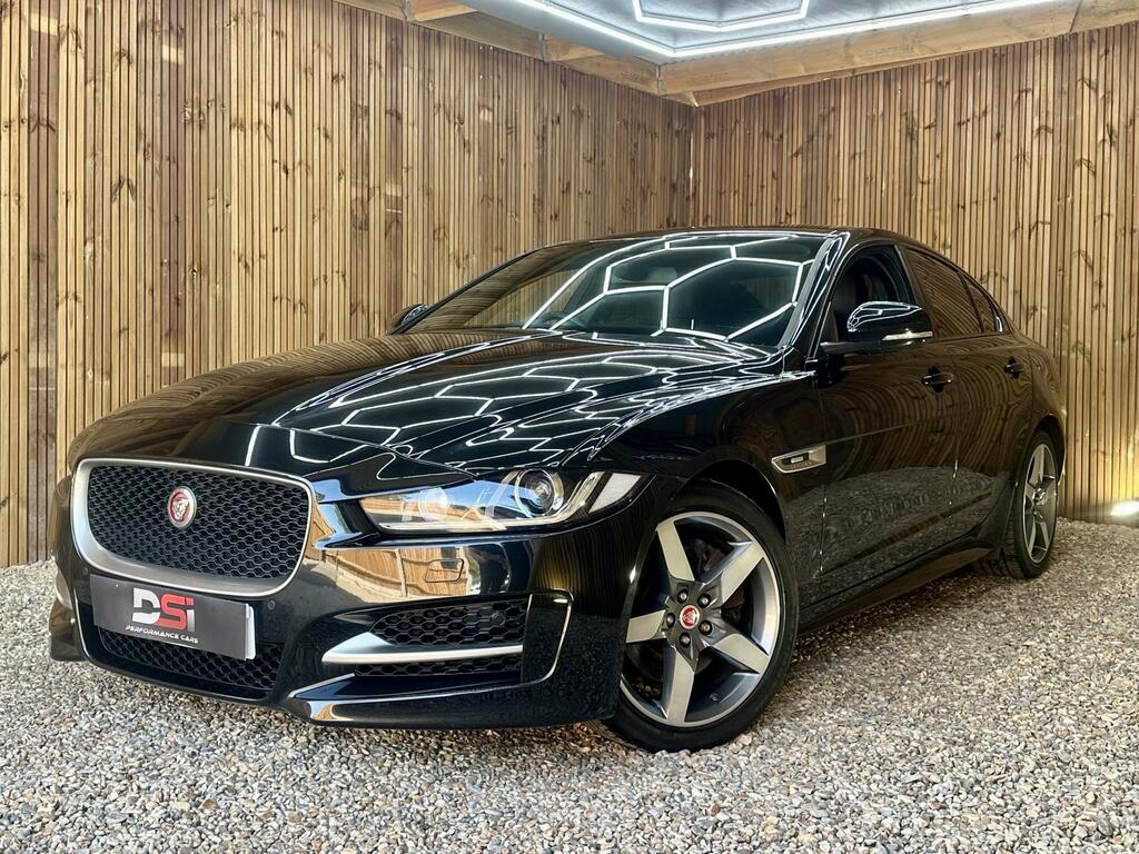 Jaguar XE R-sport Black #3