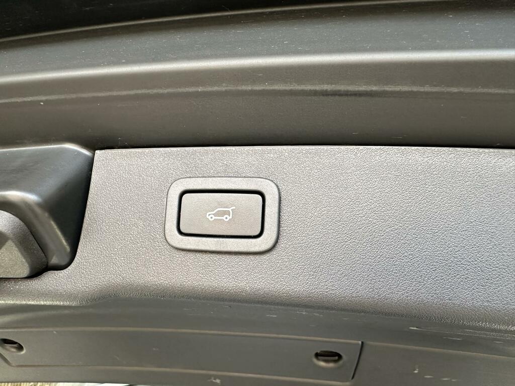 Jaguar XF 2.0I Portfolio Sportbrake Euro 6 Ss White #16