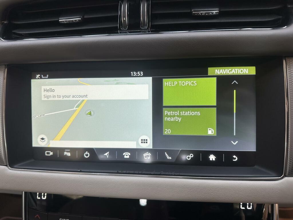 Jaguar XF 2.0I Portfolio Sportbrake Euro 6 Ss White #32