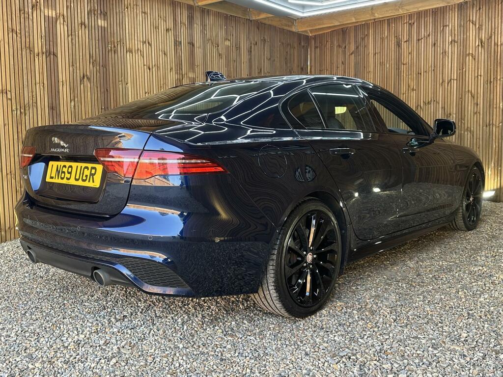 Jaguar XE R-dynamic Se Blue #6