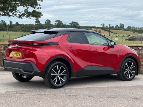 Toyota C-Hr 1.8 Vvt-h Design Red #4