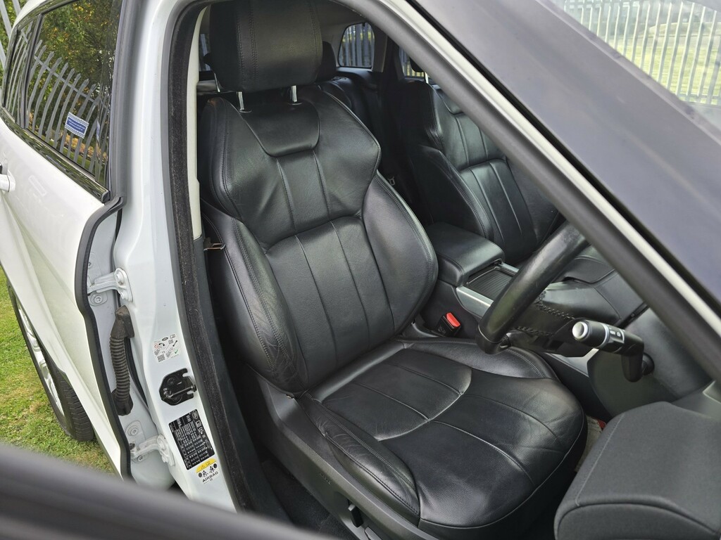 Land Rover Range Rover Evoque 2.0 Ed4 Se White #4