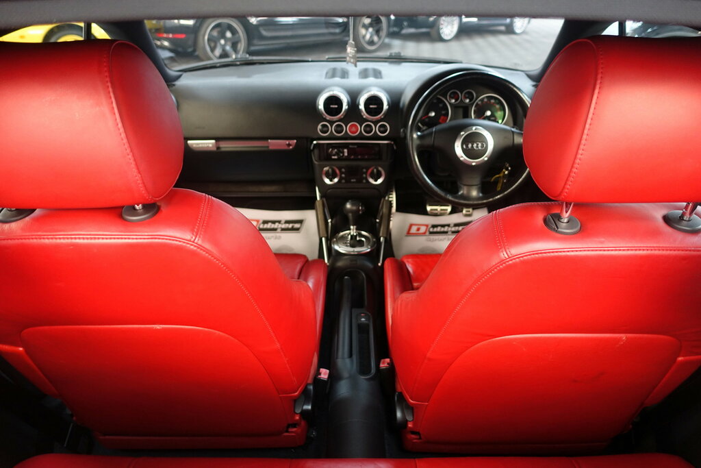 Audi TT Roadster Quattro 2-Door Just 63K 14 Services Last Black #29