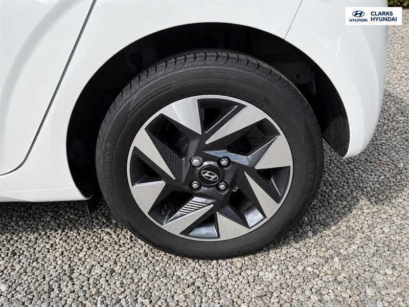Hyundai I10 1.0 Advance Hatchback Euro 6 S BW75PLO White #5