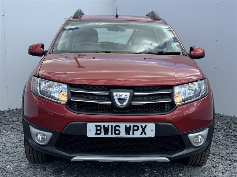 Dacia Sandero Stepway 0.9 Tce Laureate Hatchback Euro BW16WPX Red #2