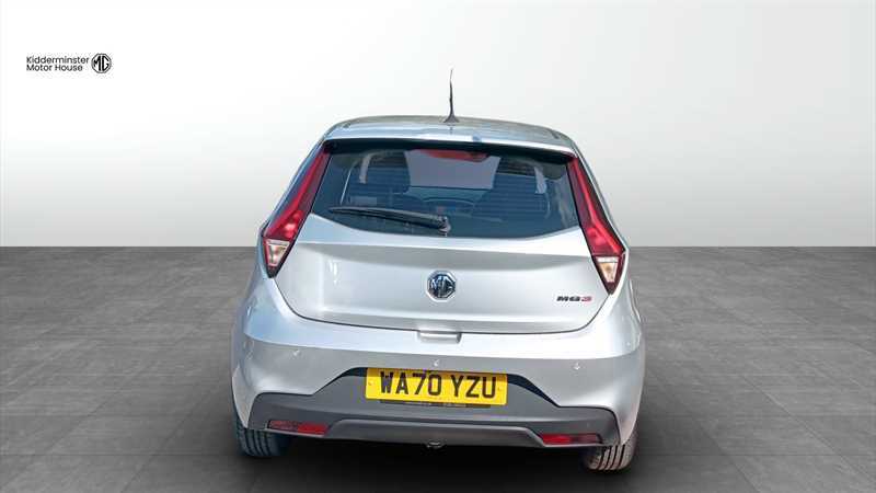 MG MG3 1.5 Vti-tech Exclusive Red #8