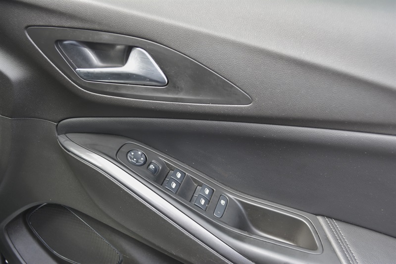 Vauxhall Grandland Elite Nav White #18