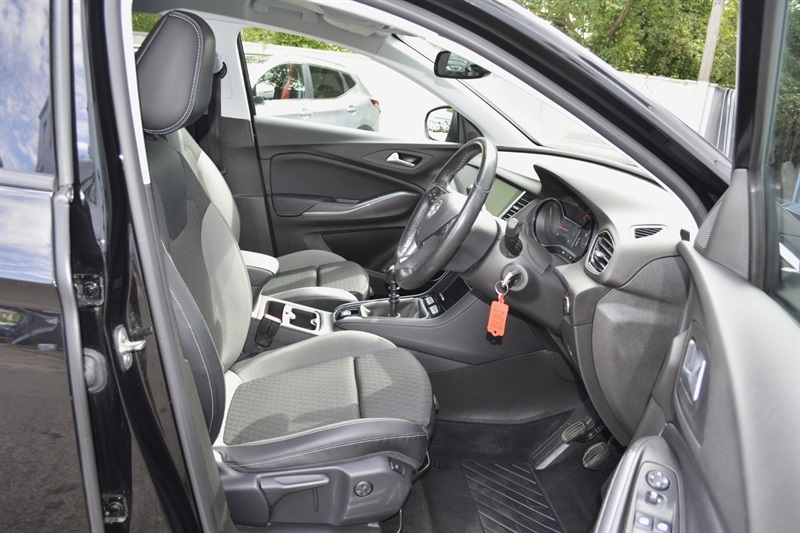 Vauxhall Grandland Elite Nav White #8