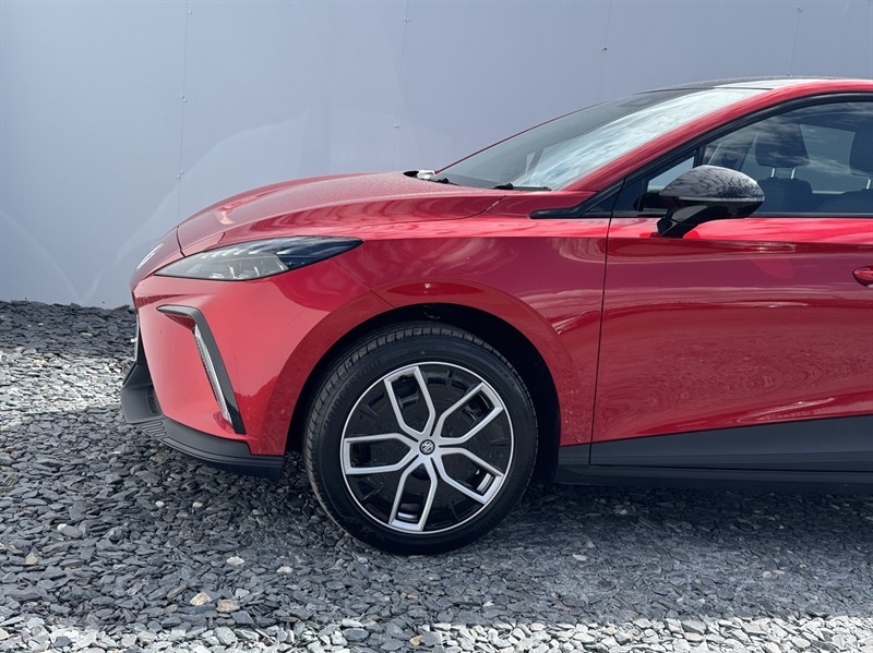 MG MG4 77Kwh Trophy Extended Range Hatchback Red #5