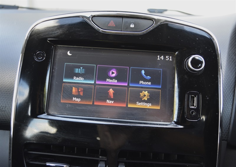 Renault Clio 1.5 Dci Dynamique S Medianav Euro 5 Ss Black #12