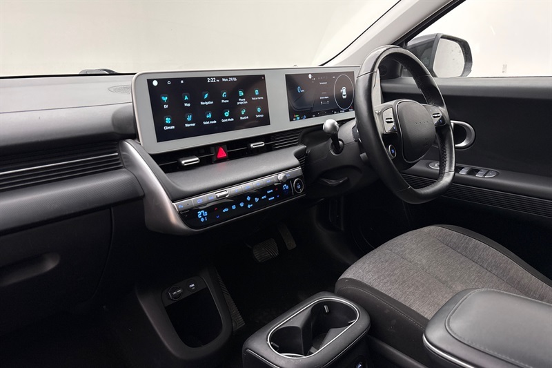 Hyundai Ioniq 5 73Kwh Premium Hatchback 217 Ps Black #4
