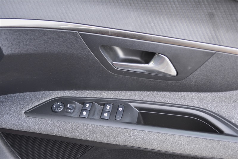 Peugeot 3008 1.6L Gt Line Black #21