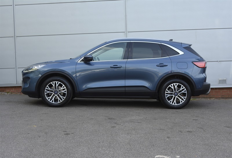 Ford Kuga 2.0 Ecoblue Mhev Titanium First Edition Suv Di Blue #3