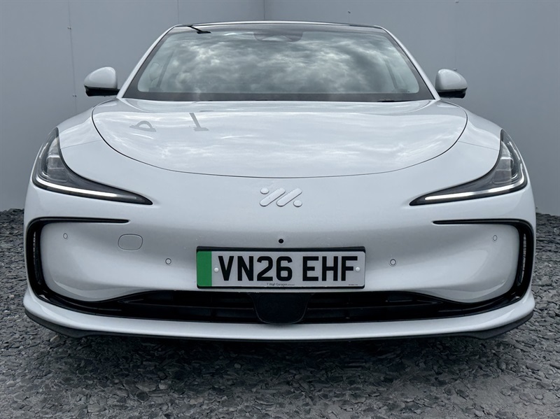 MG IM5 100Kwh Performance Saloon 4Wd 7 VN26EHF White #2