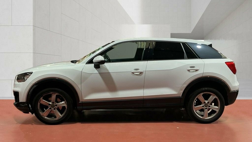 Audi Q2 1L Sport White #6