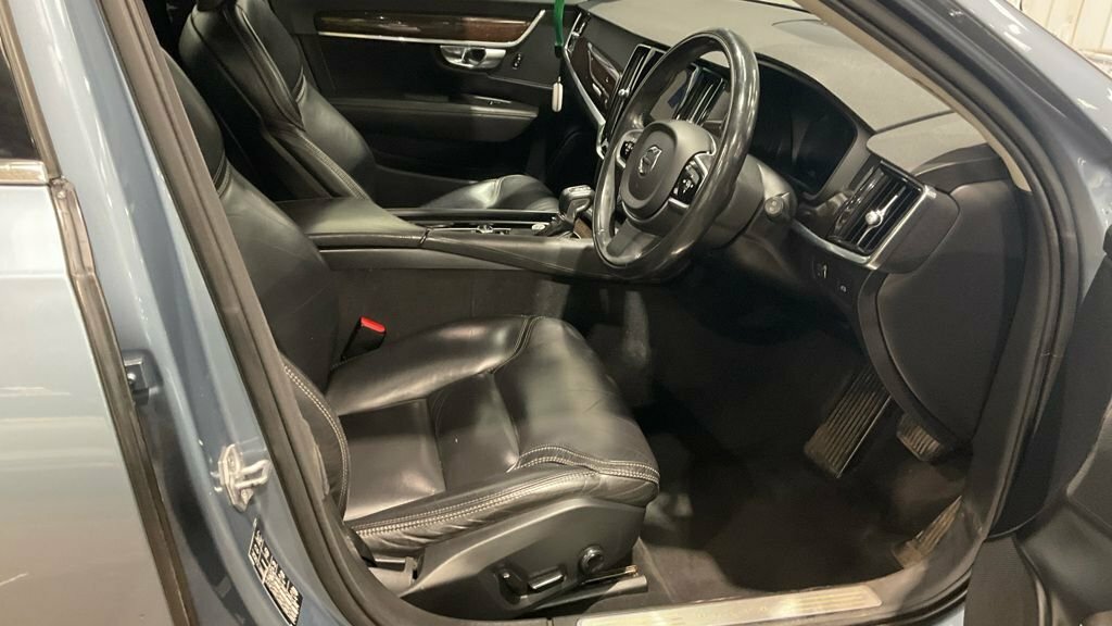 Volvo V90 2.0 D4 Momentum Geartronic Grey #11