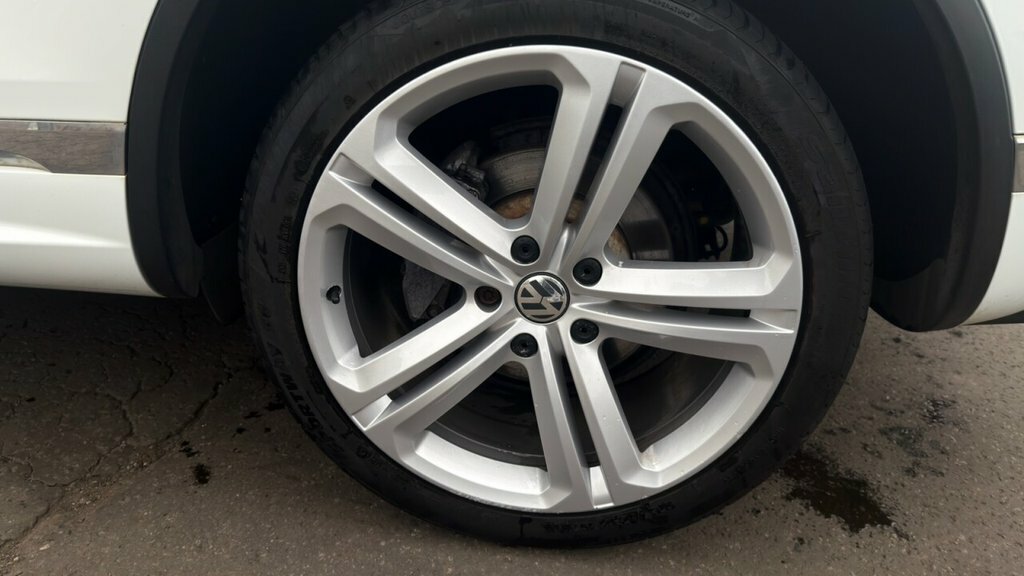 Volkswagen Touareg Blue #31