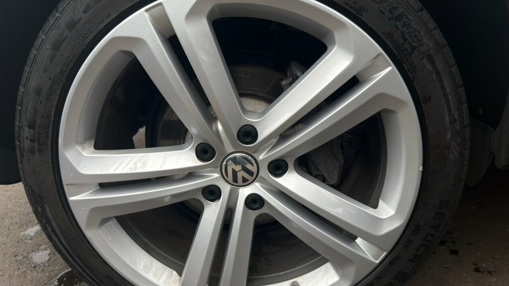 Volkswagen Touareg Blue #28