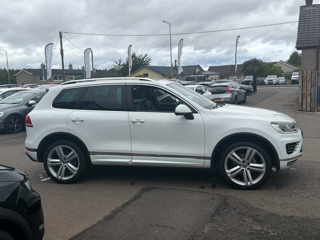 Volkswagen Touareg Blue #8