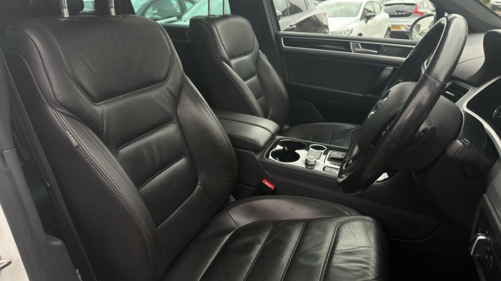 Volkswagen Touareg Blue #17