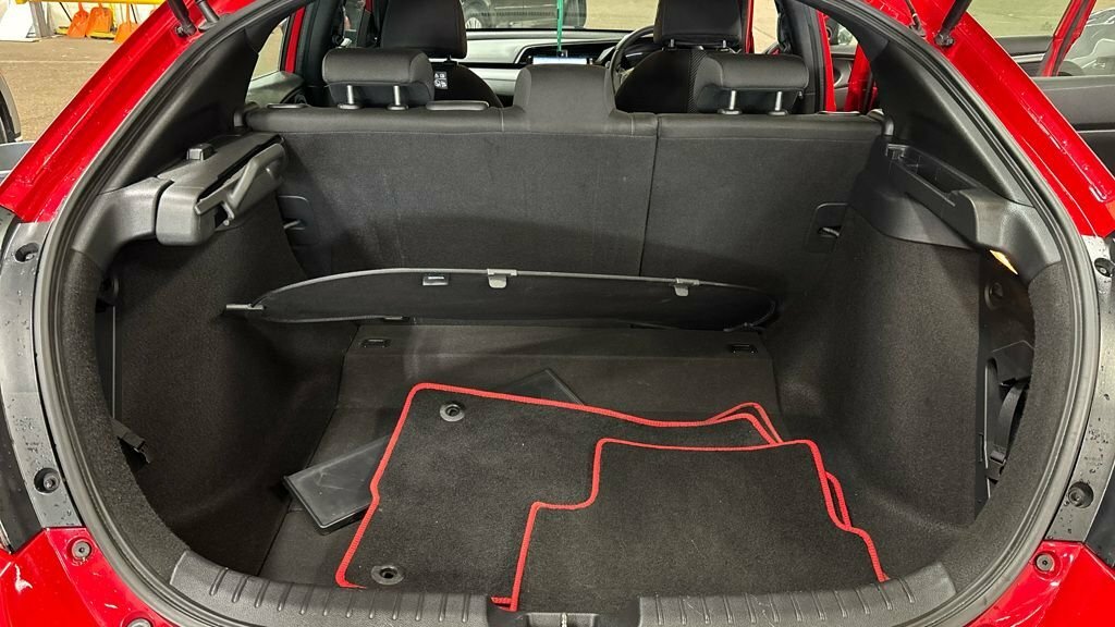 Honda Civic 1L Se Red #4