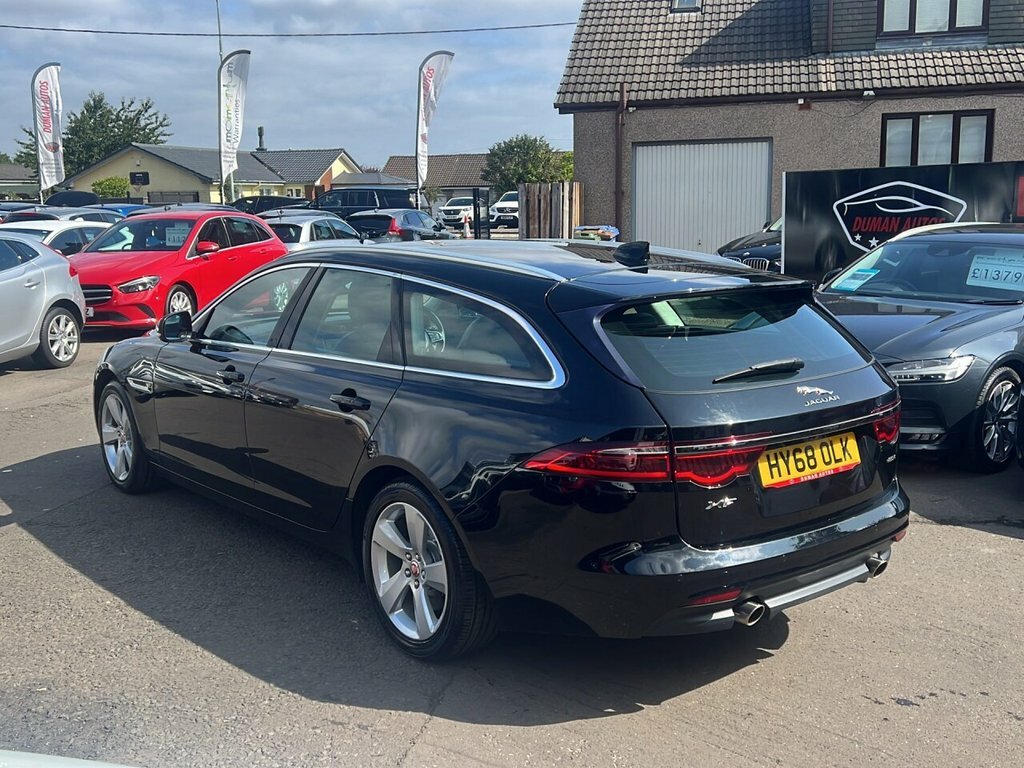 Jaguar XF 2L Portfolio Black #3