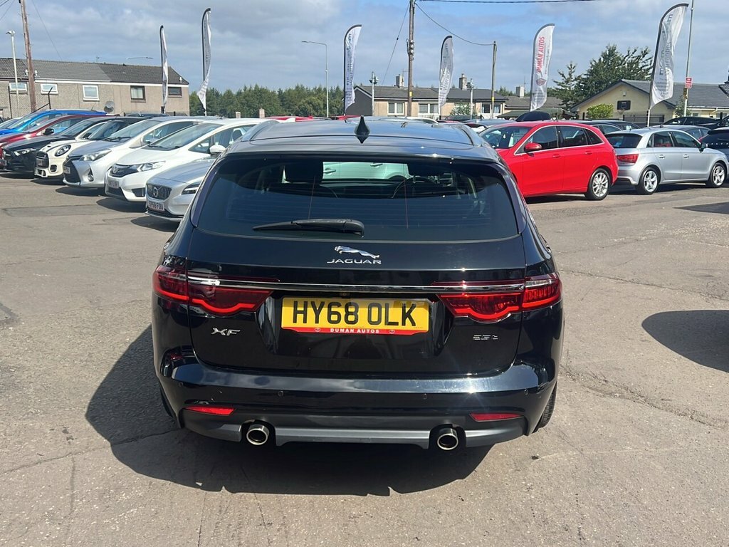 Jaguar XF 2L Portfolio Black #4