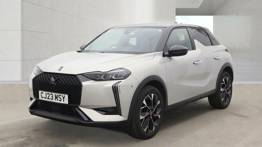 DS DS 3 1.2L Performance Line CJ23MSY White #2
