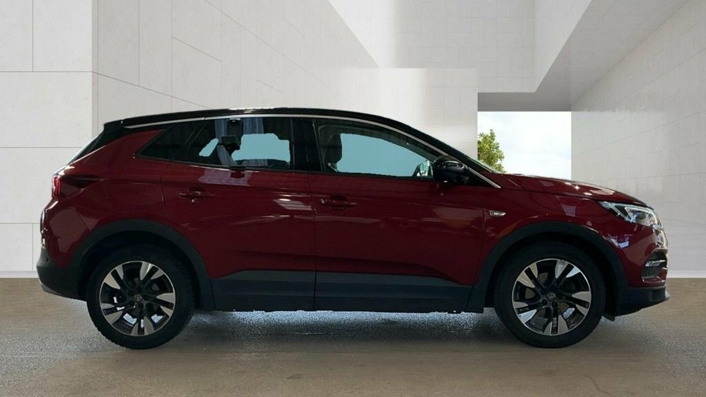 Vauxhall Grandland X 1.5L Sri Nav Red #3