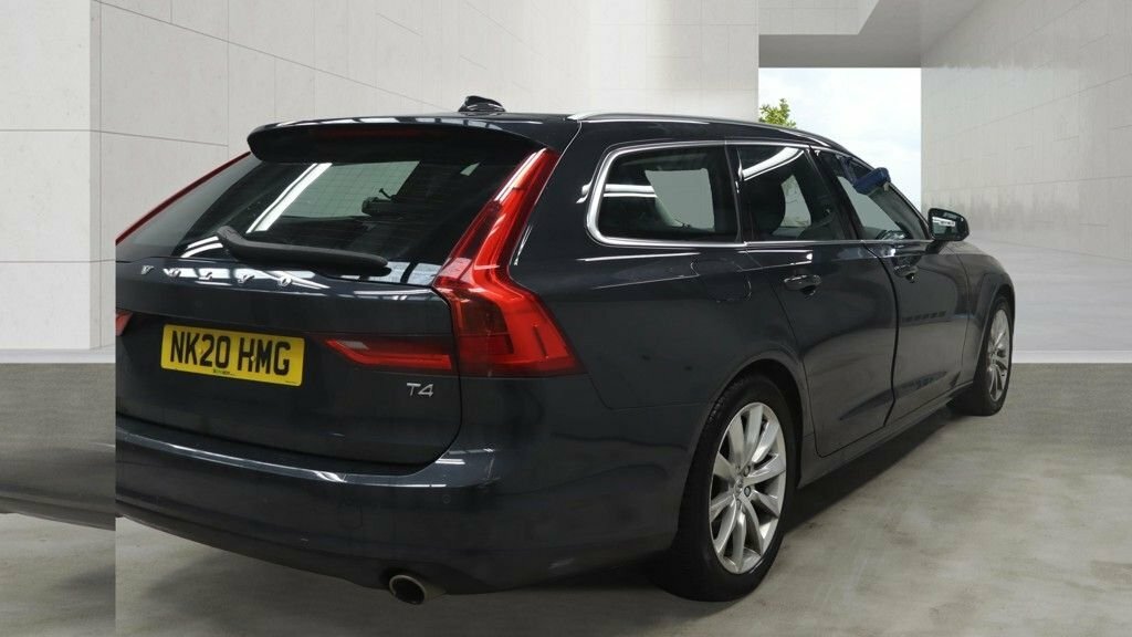 Volvo V90 2L Momentum Plus Grey #4